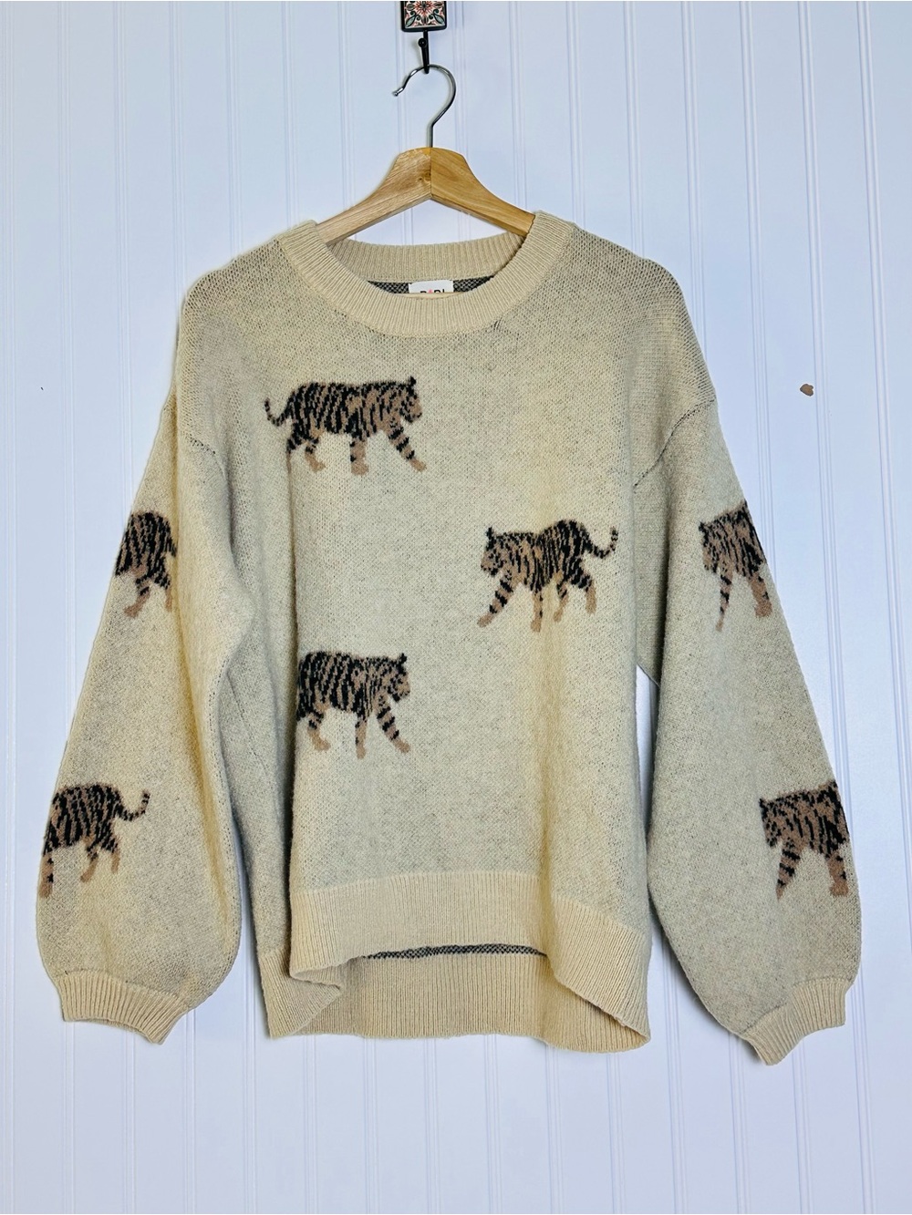 BIBI Tabitha Tiger Pattern Knit Sweater XL Oversized Casual Oatmeal/Beige - Picture 3 of 10